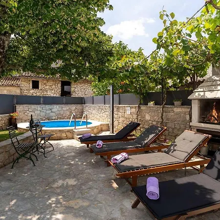 Holiday home Casa Bombic Buzet
