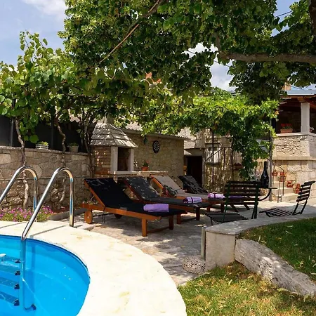 Casa Bombic *