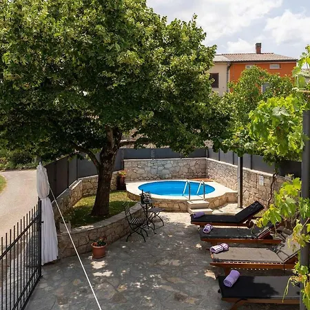 Casa Bombic Holiday home *